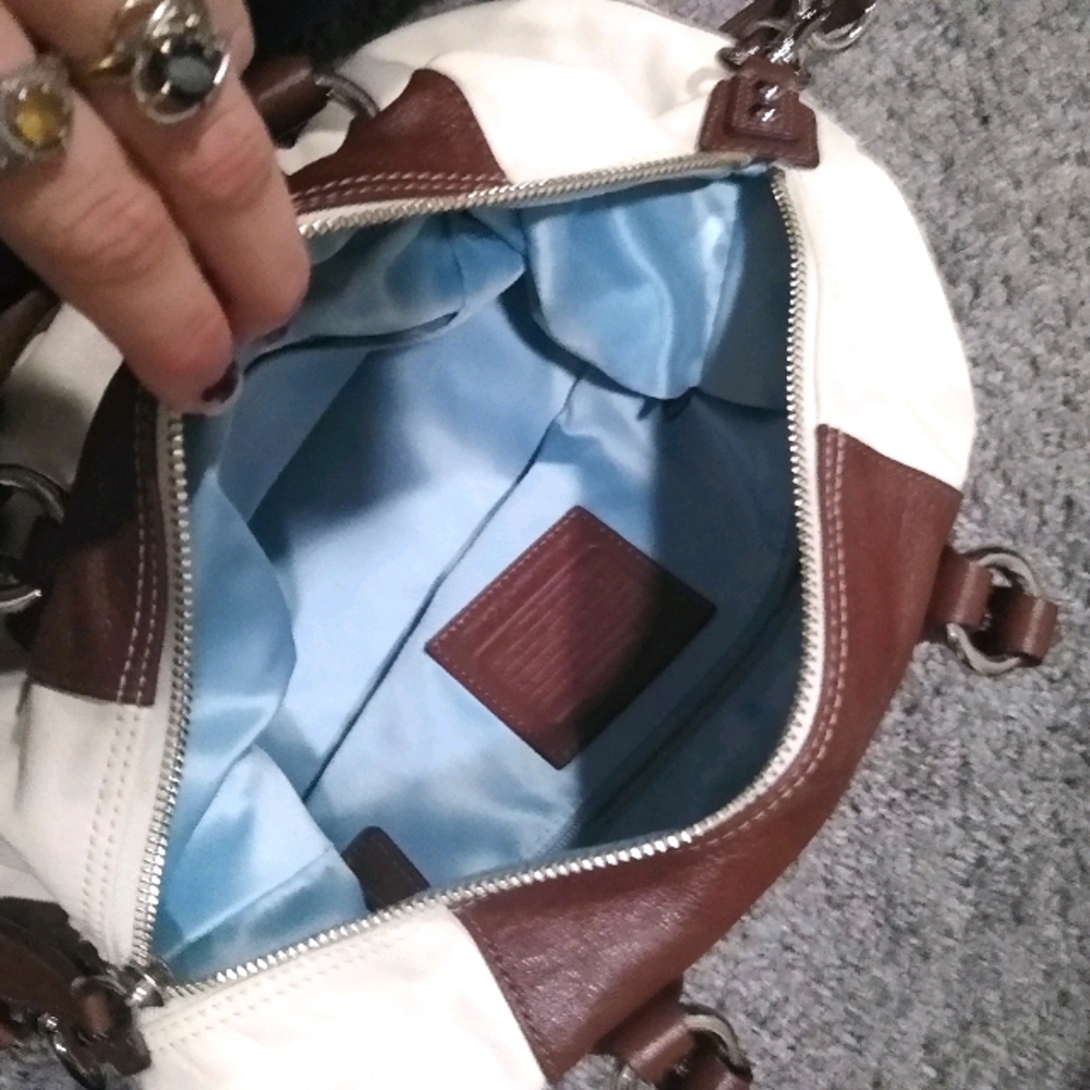 Coach purse - Picture 3 of 5